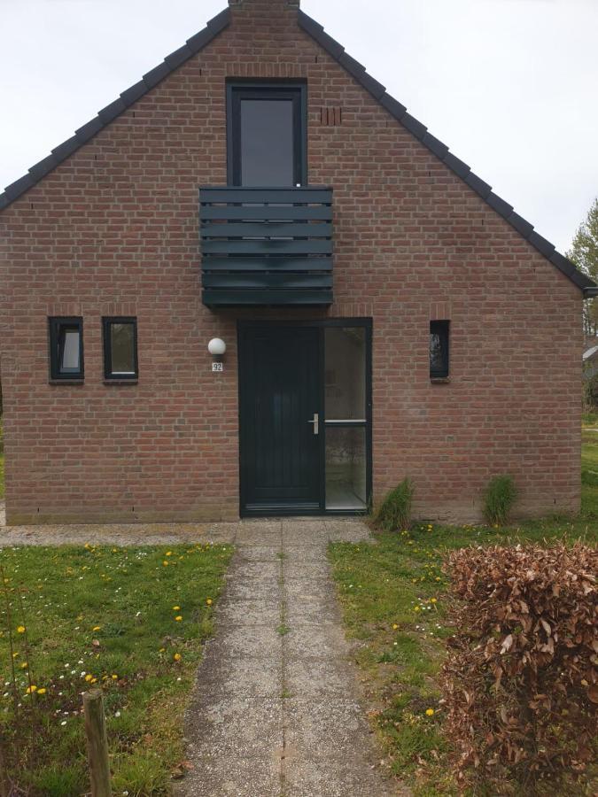 Recreatiewoning Maas En Waal 92 Vila Ewijk Exterior foto