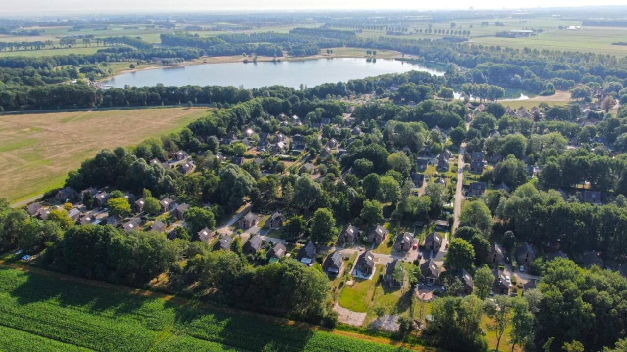 Recreatiewoning Maas En Waal 92 Vila Ewijk Exterior foto